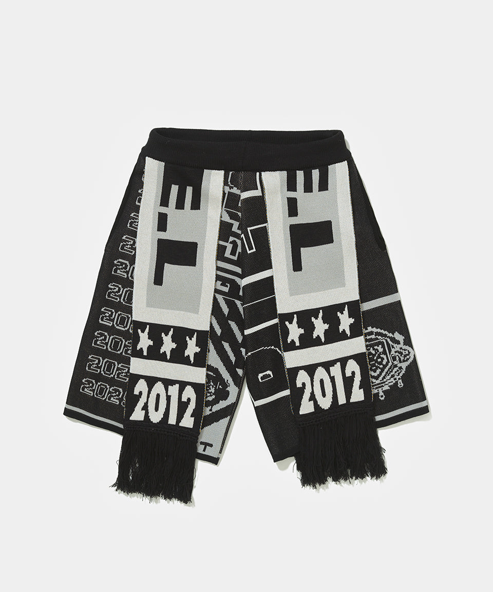 Scarves Knitted Shorts - Black and White